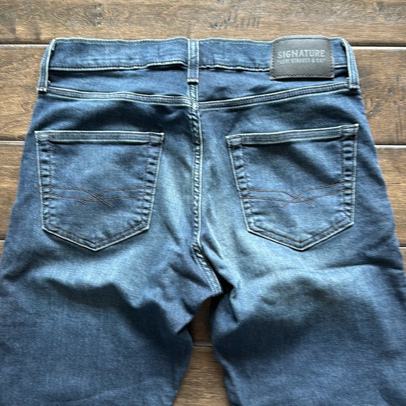 ❤️3/$30 Signature Levi Strauss S47 Regular Taper Jeans - Picture 8 of 11